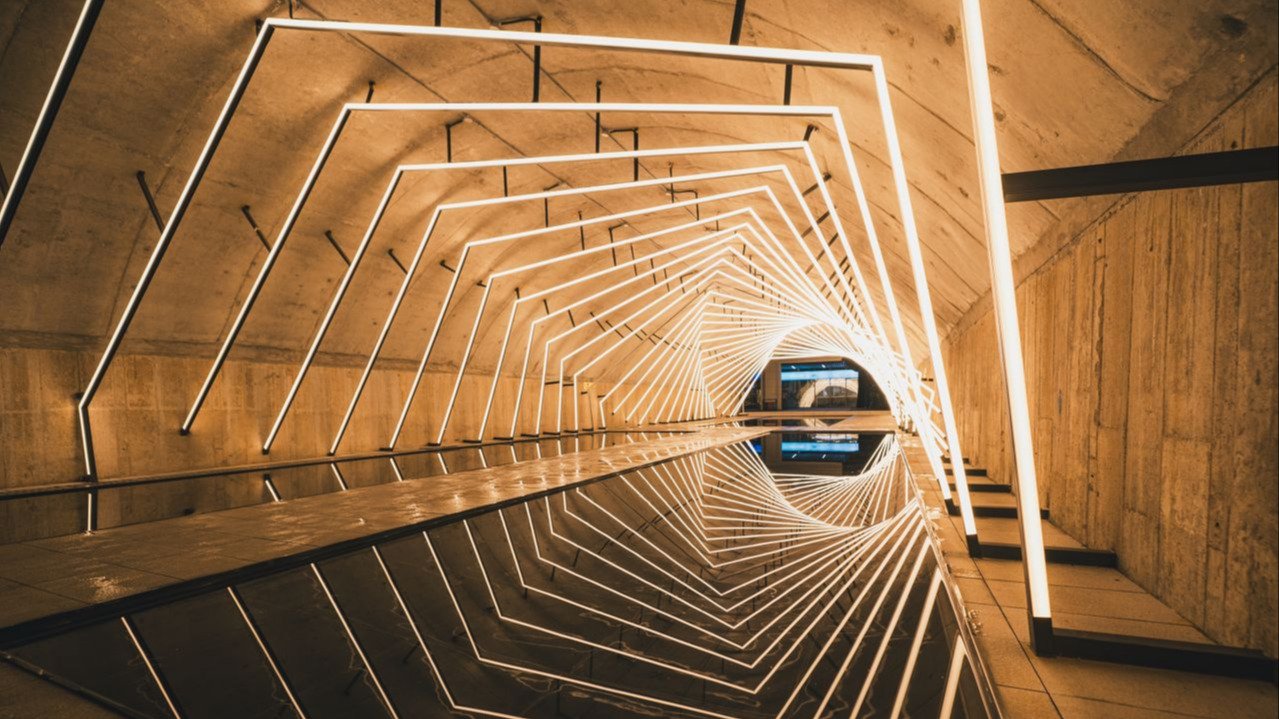 Éclairage LED pour plafond : un levier discret mais puissant pour optimiser vos espaces professionnels